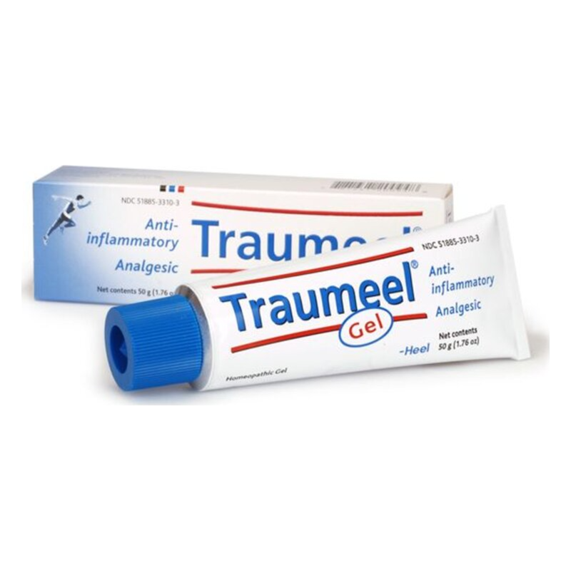 Traumeel-Gel-50g-2025.png Traumeel Gel in einer weißen Tube mit blauer Kappe, verpackt in einer hellblauen Schachtel, bietet entzündungshemmende Wirkung.